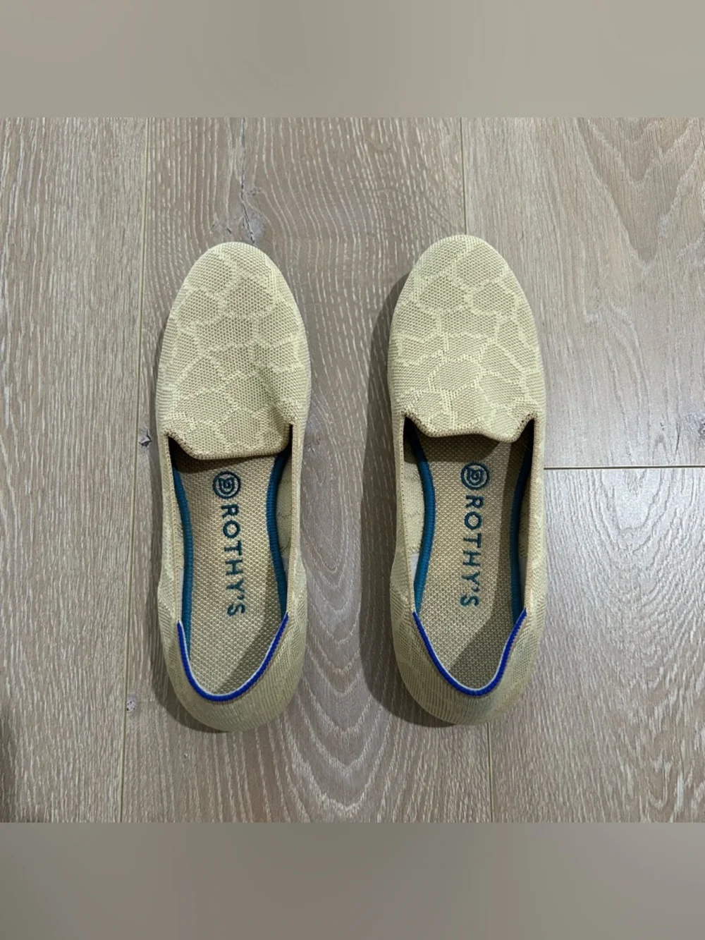Rothy’s The Loafer Shoes Sahara Gold Giraffe Print Size Women’s 8.5 - Picture 2 of 11